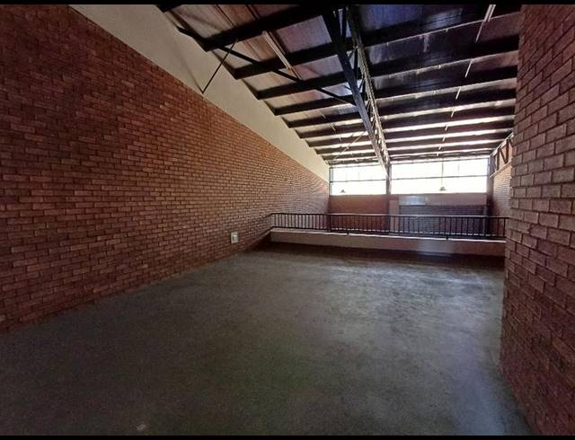 INDUSTRIAL PROPERTY TO RENT IN HENNOPSPARK